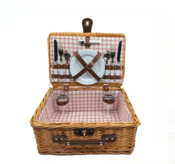 4 Person Willow Picnic Basket