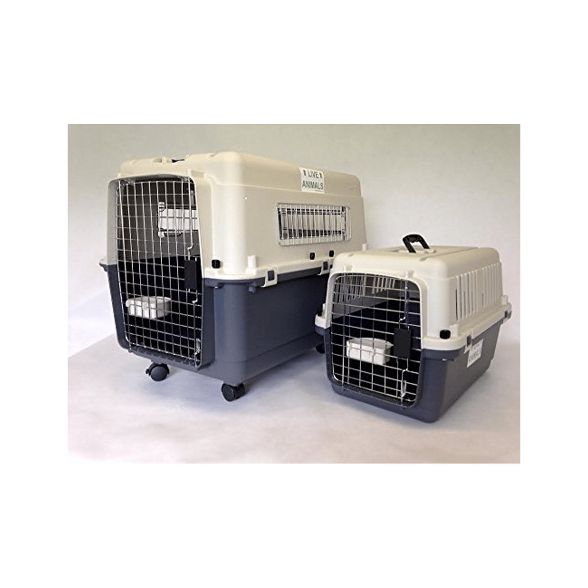 L120 IATA approved Luxx giant airline approved pet carrier, with wheels